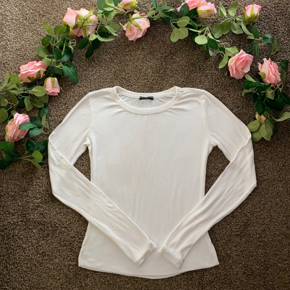 Brandy Melville White Long Sleeve Tee
